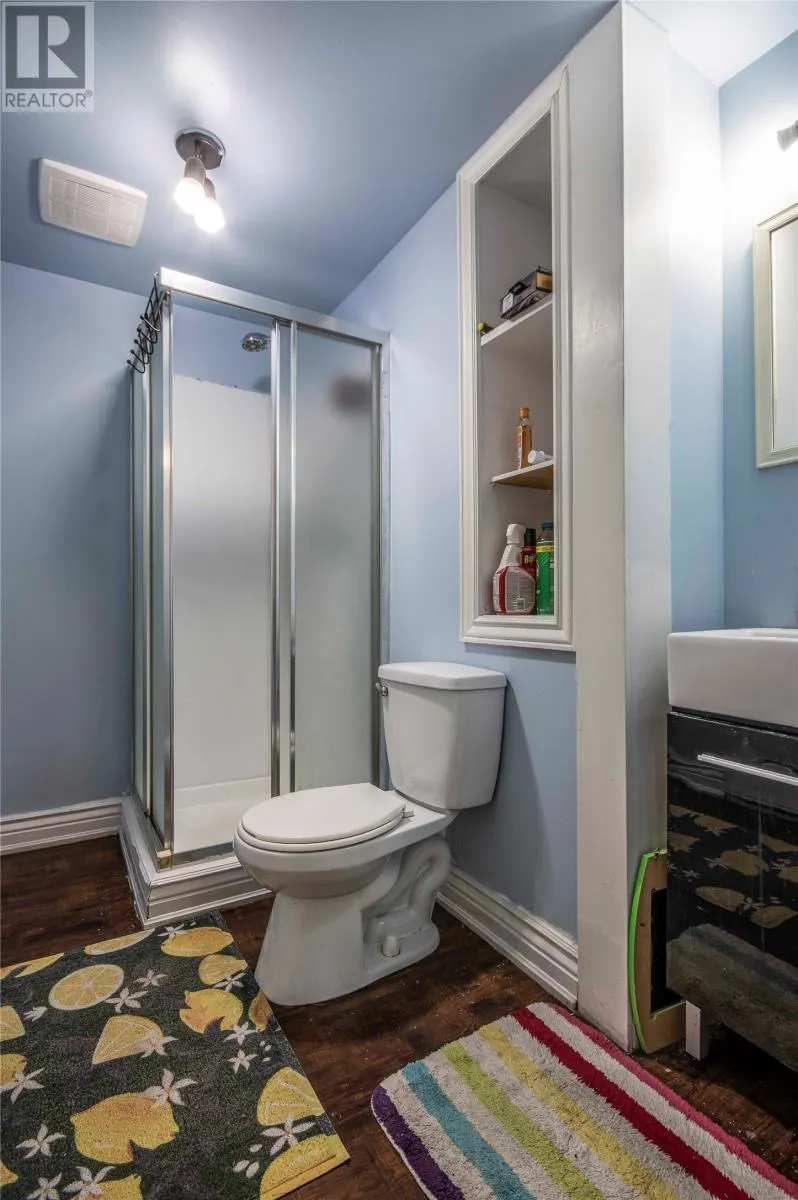 6 Chimo Place