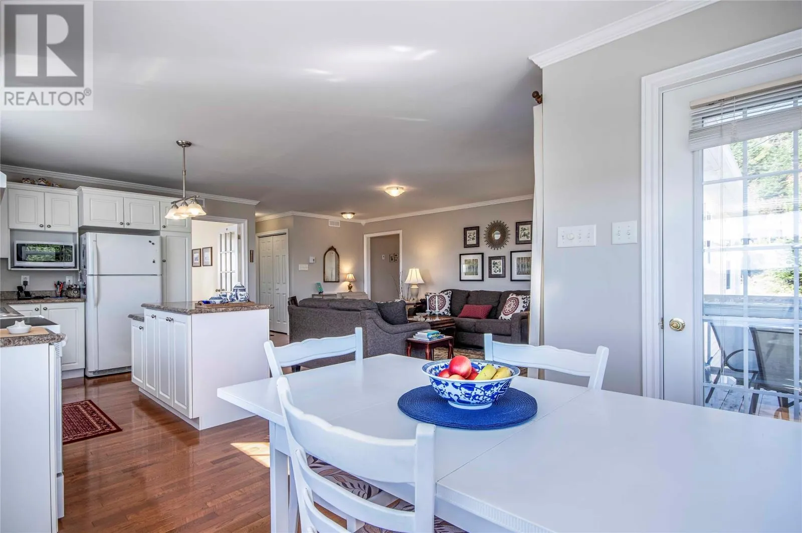 6 Nathaniel Drive