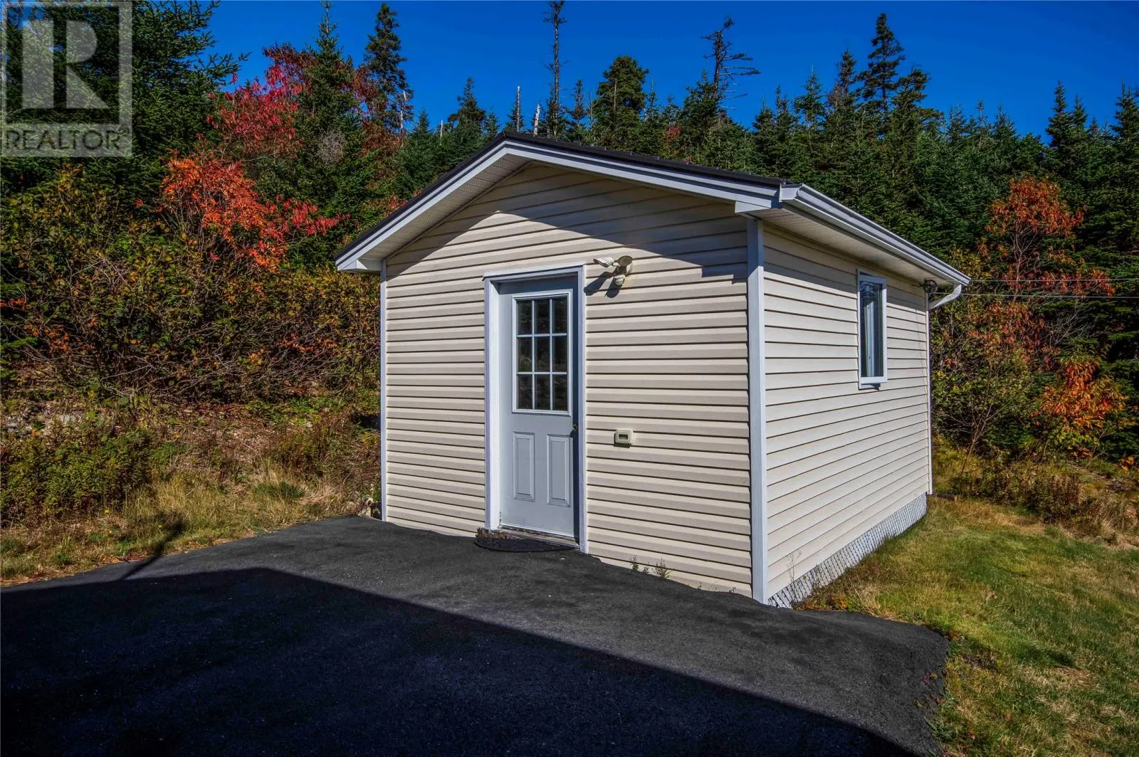 6 Nathaniel Drive