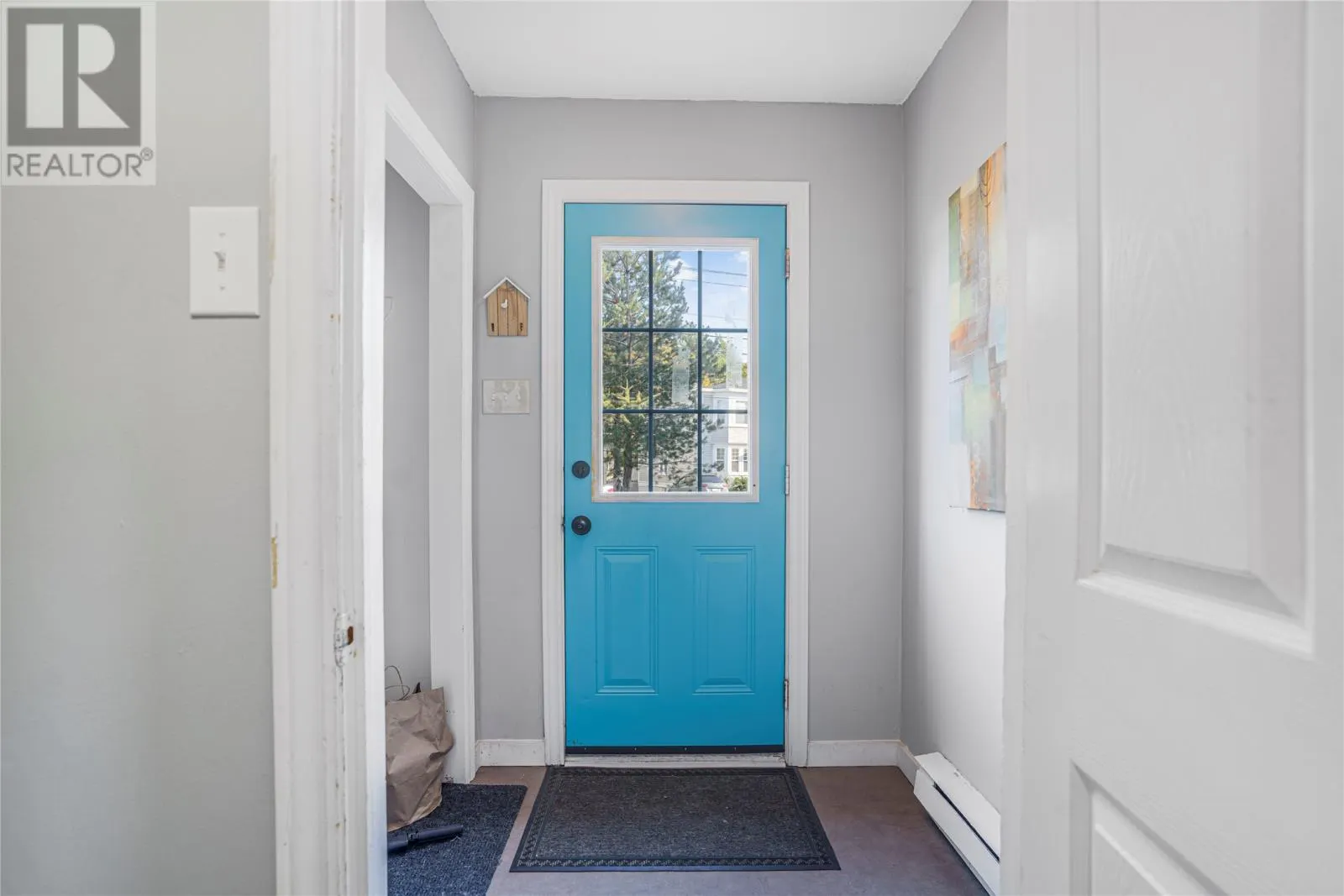 12A Cornwall Avenue