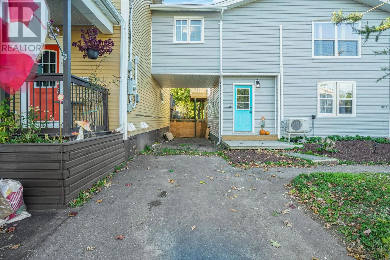 12A Cornwall Avenue