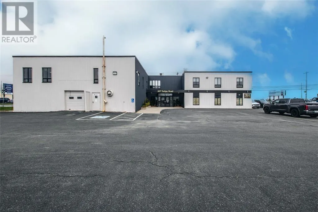 607 Torbay Road