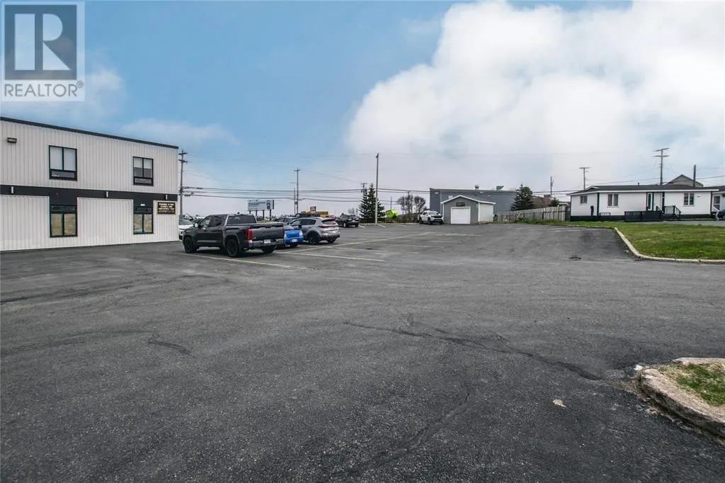 607 Torbay Road