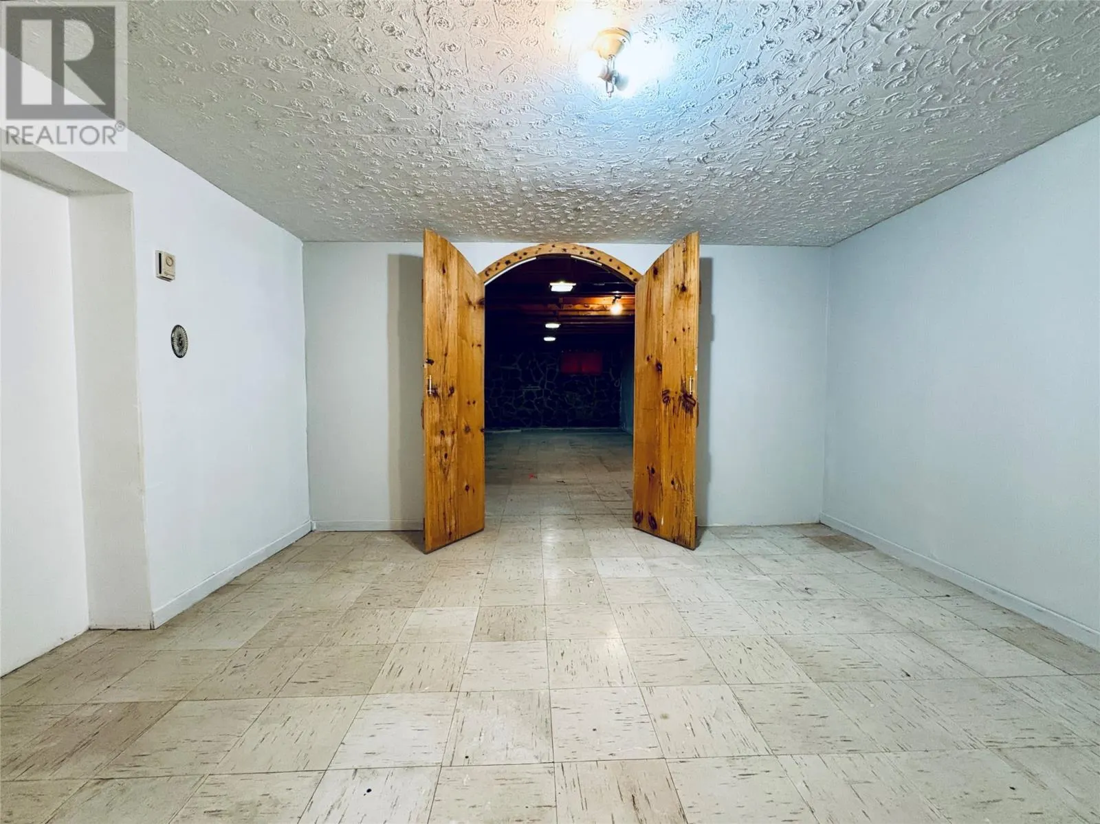51 Roosevelt Avenue