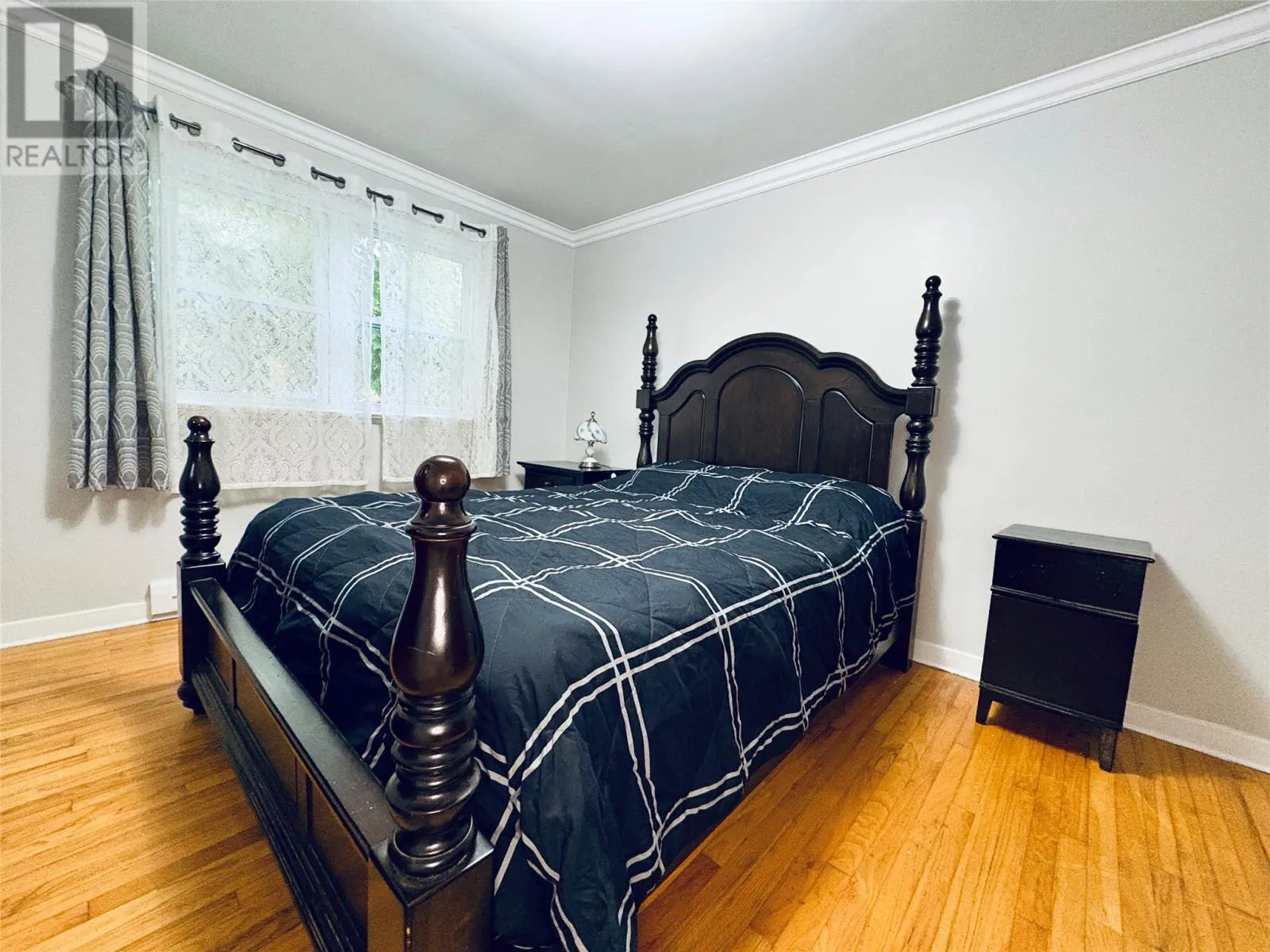 51 Roosevelt Avenue