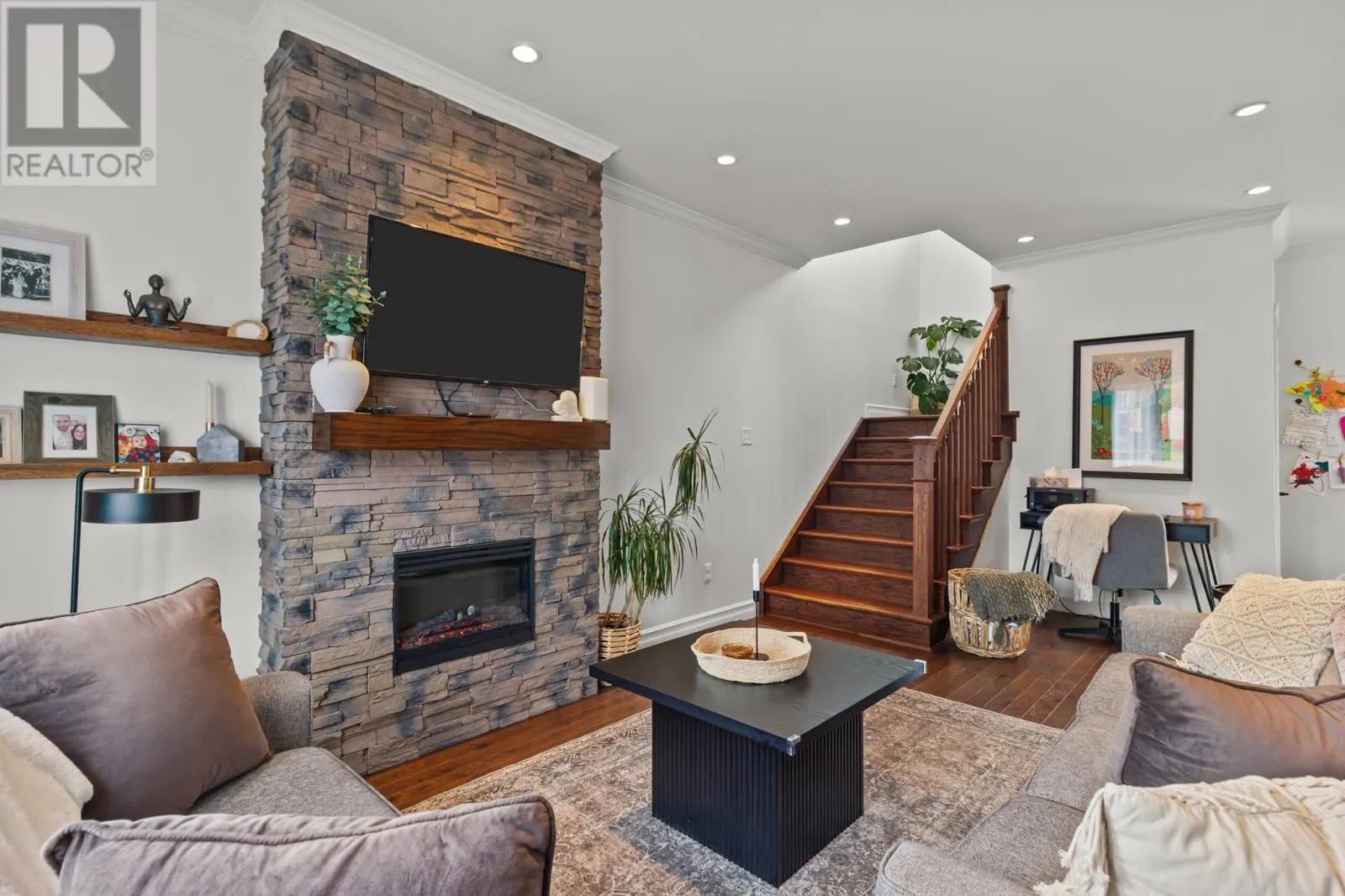 42 COFFEE CREEK Place