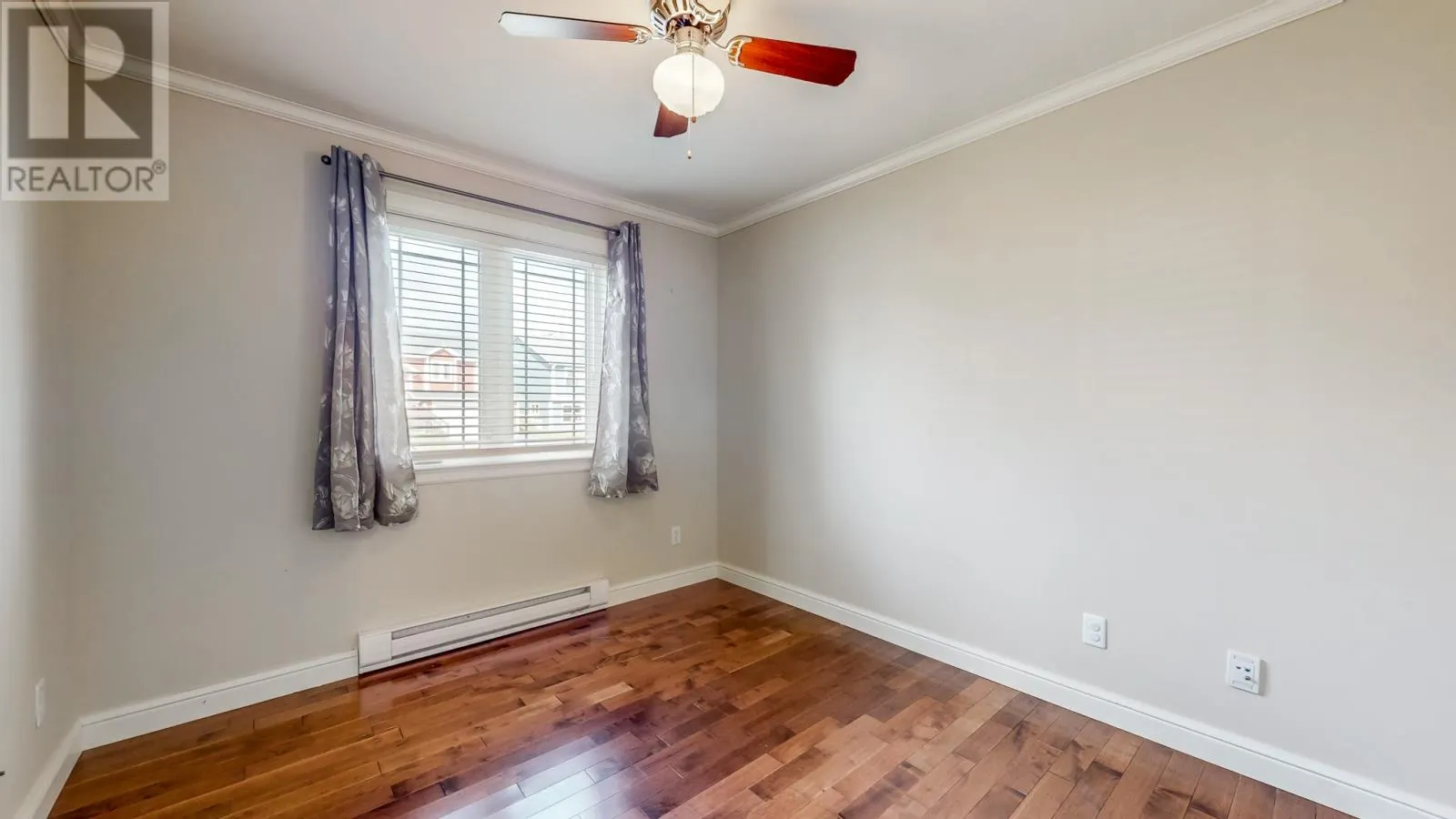 37 Hopedale Crescent
