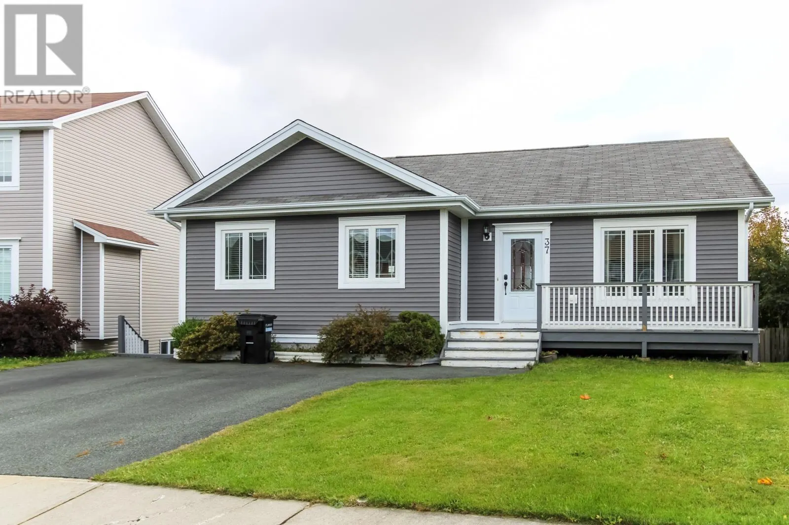 37 Hopedale Crescent