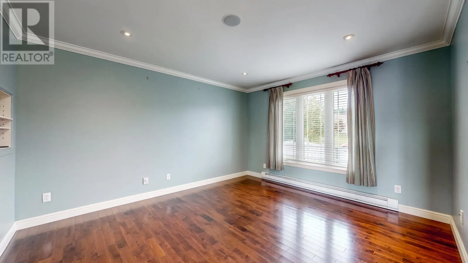 37 Hopedale Crescent