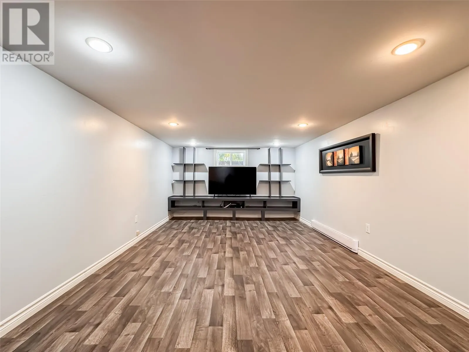 25 Eagle Road
