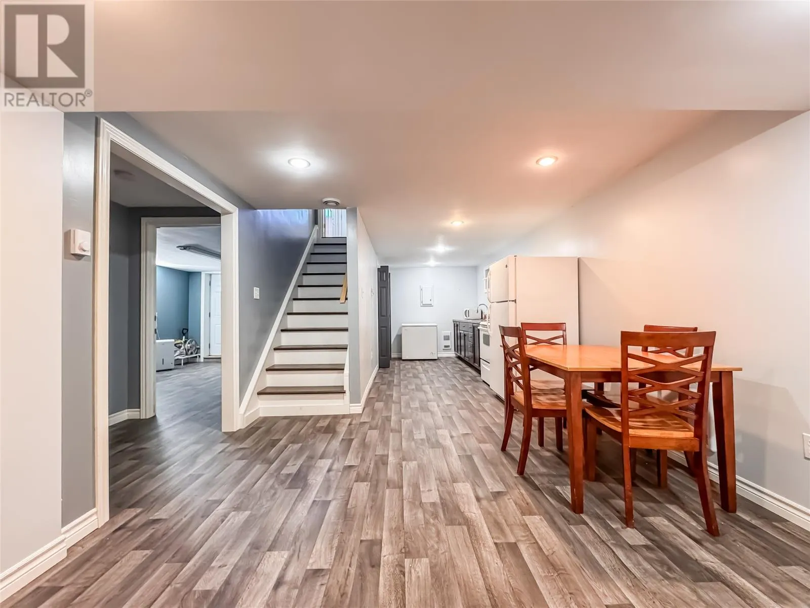 25 Eagle Road