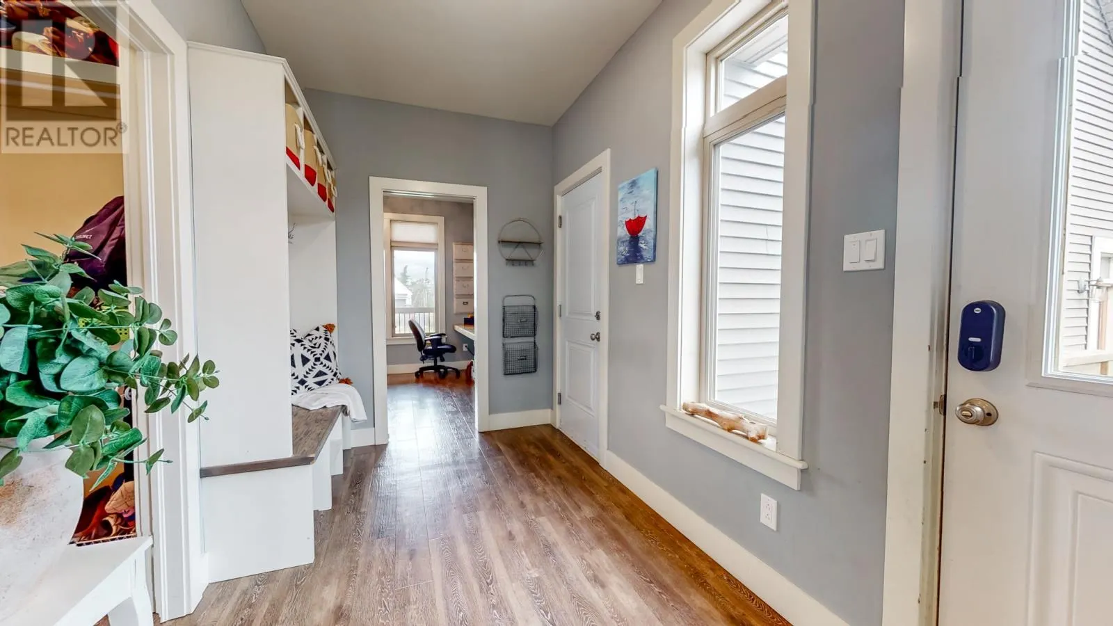 9 Middle Ledge Drive