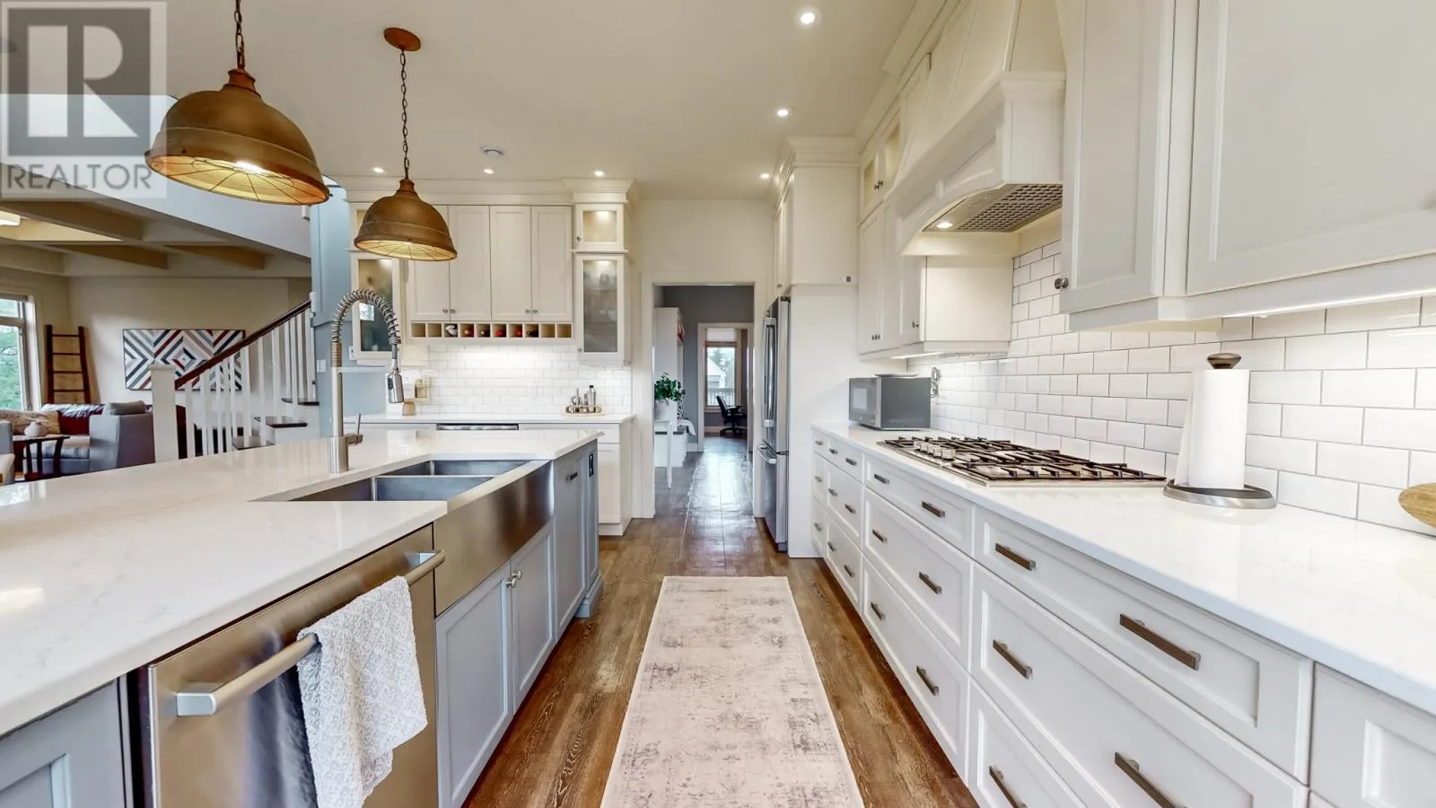 9 Middle Ledge Drive