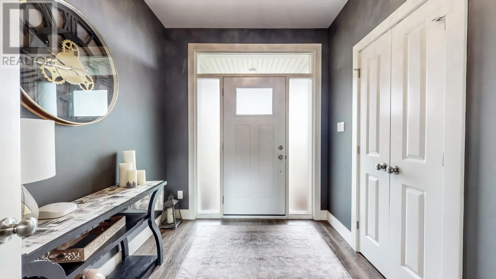 9 Middle Ledge Drive