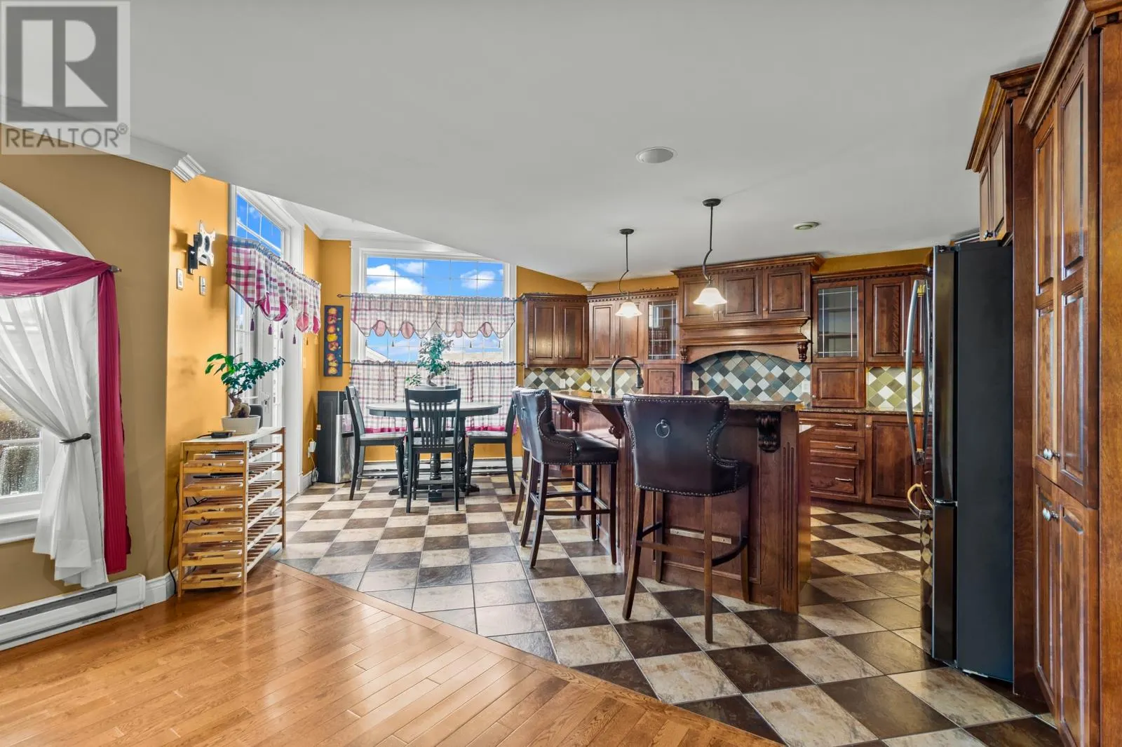 112 Canterbury Drive