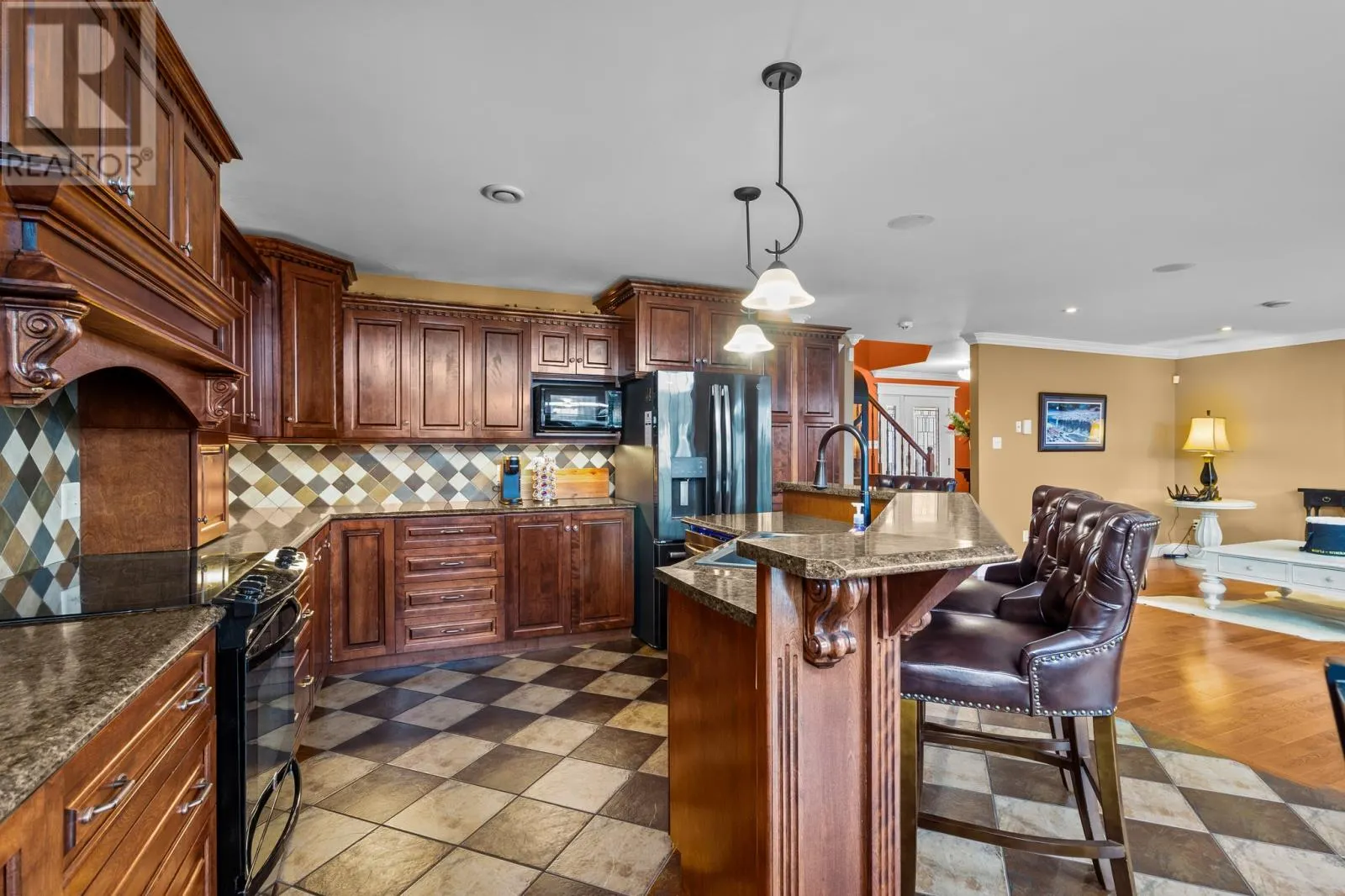 112 Canterbury Drive