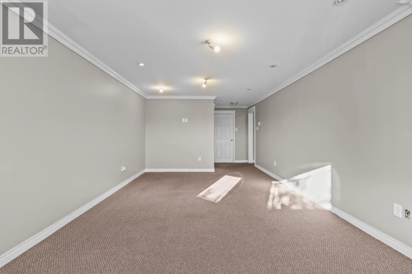 4 Lions Crescent