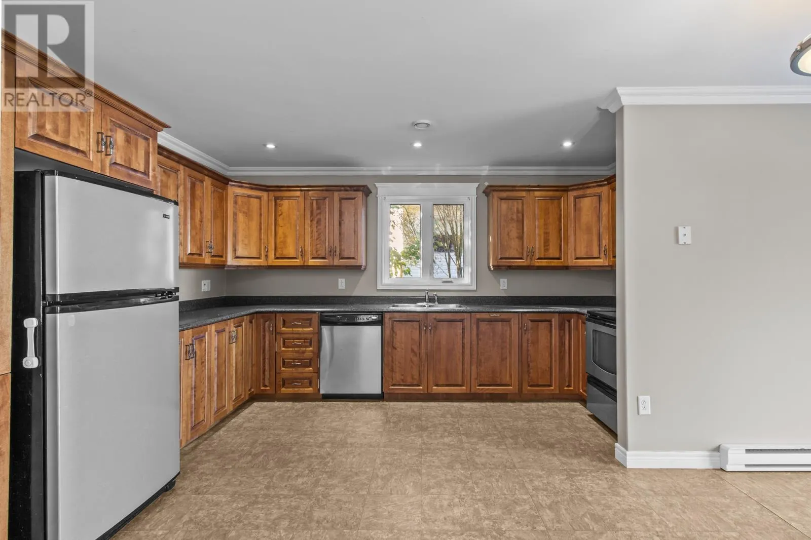 4 Lions Crescent