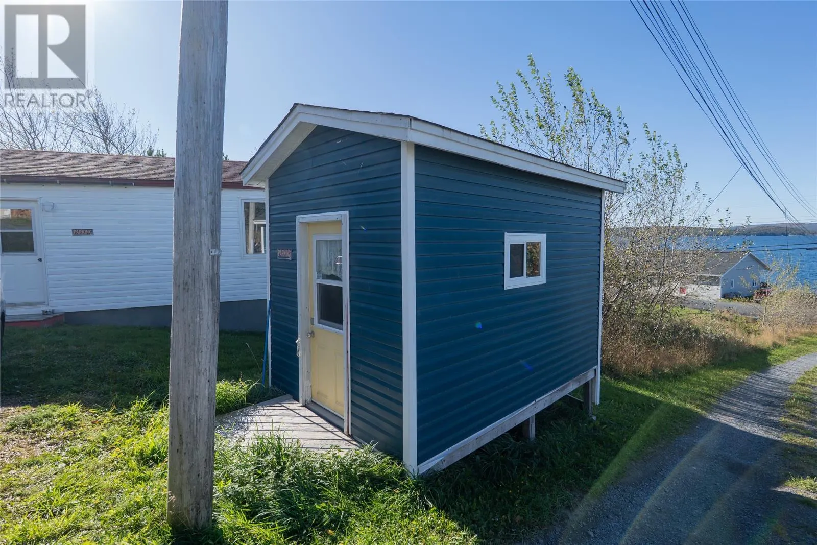 62 Front Road