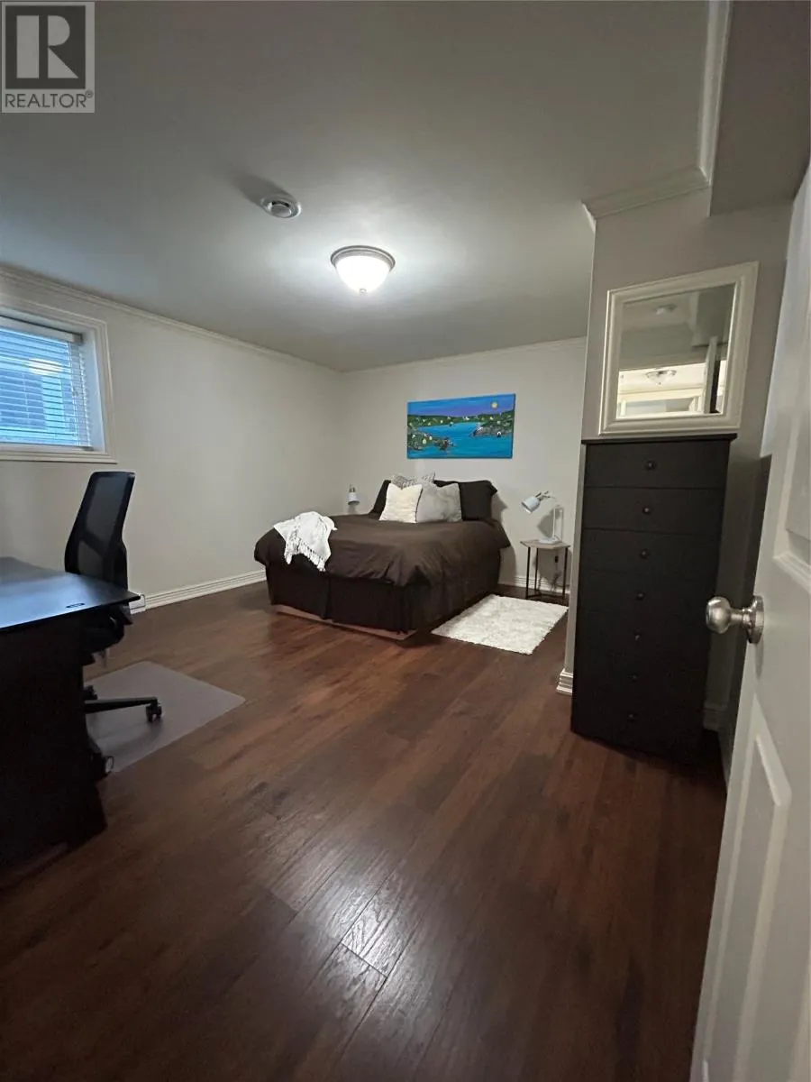 23 Errol Place