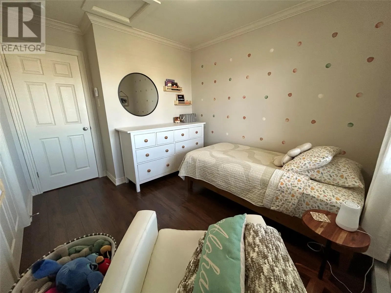 23 Errol Place