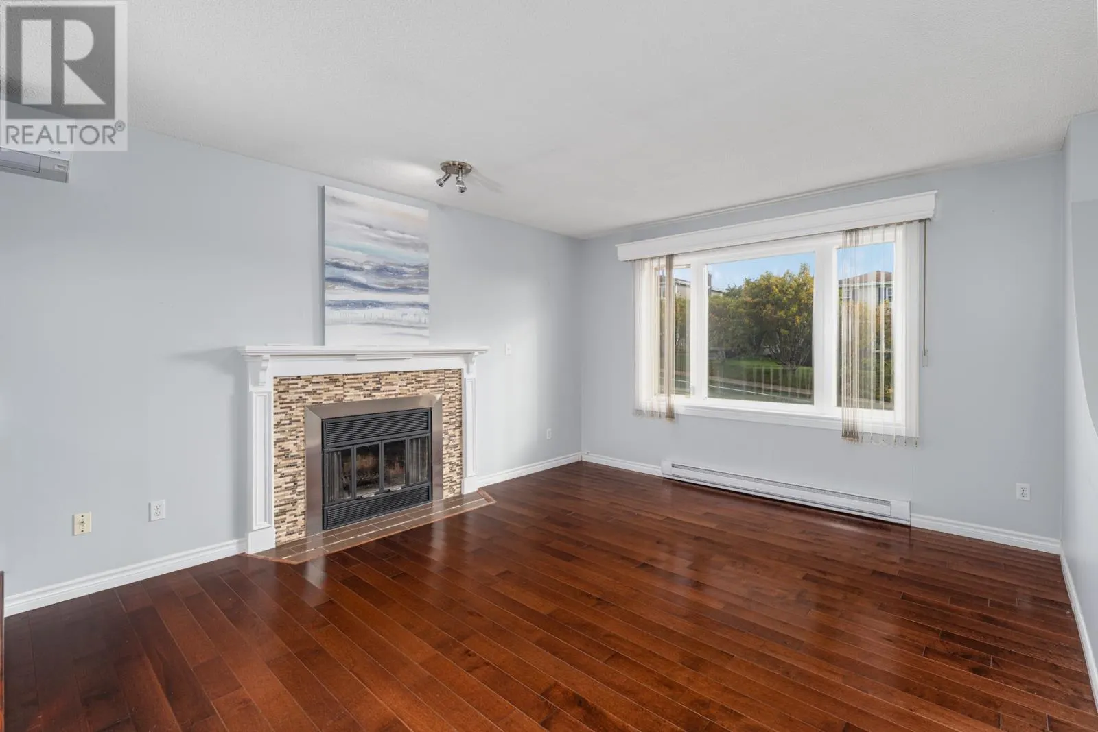 9 Tamarack Street