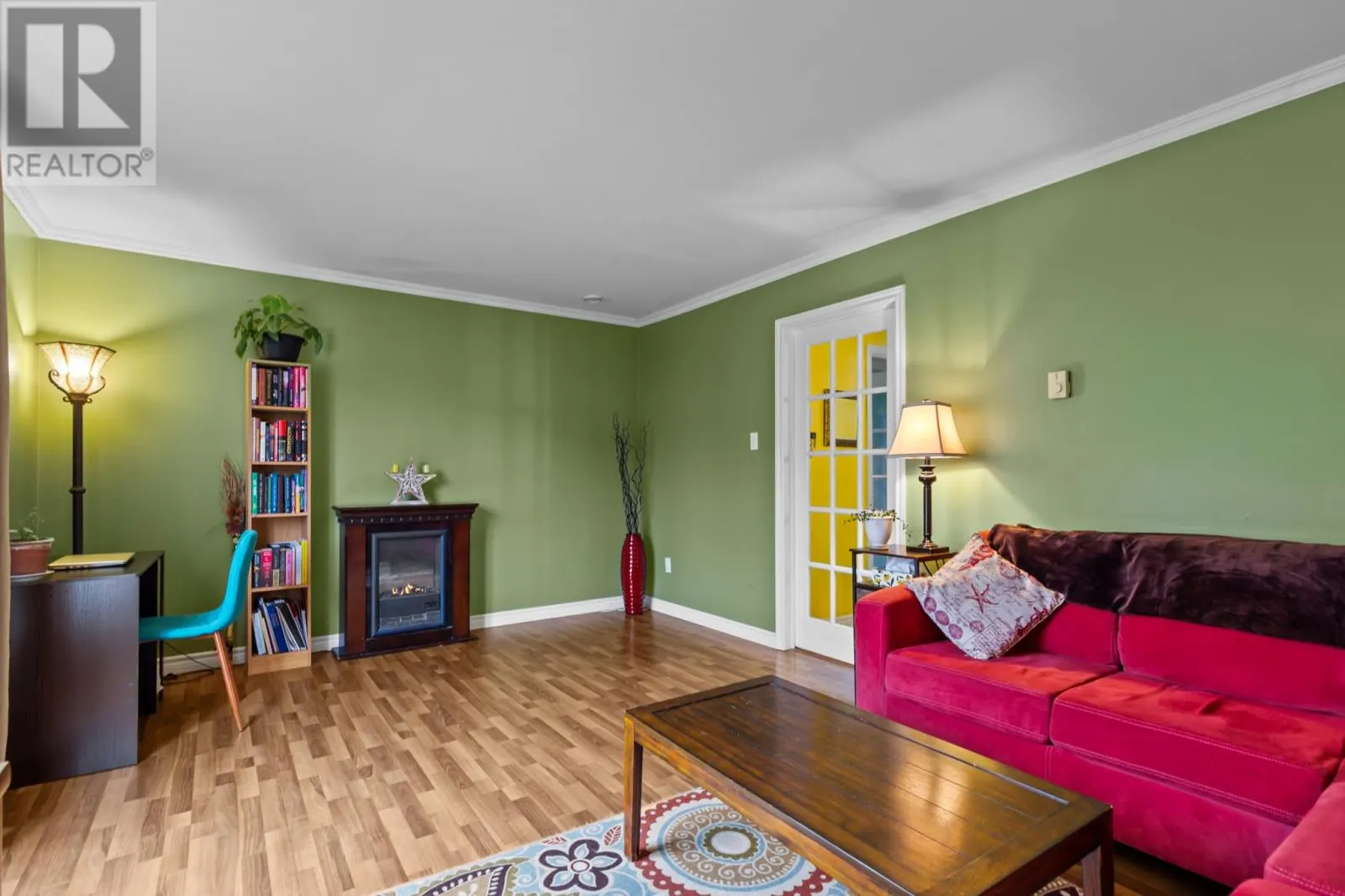 45 Della Drive