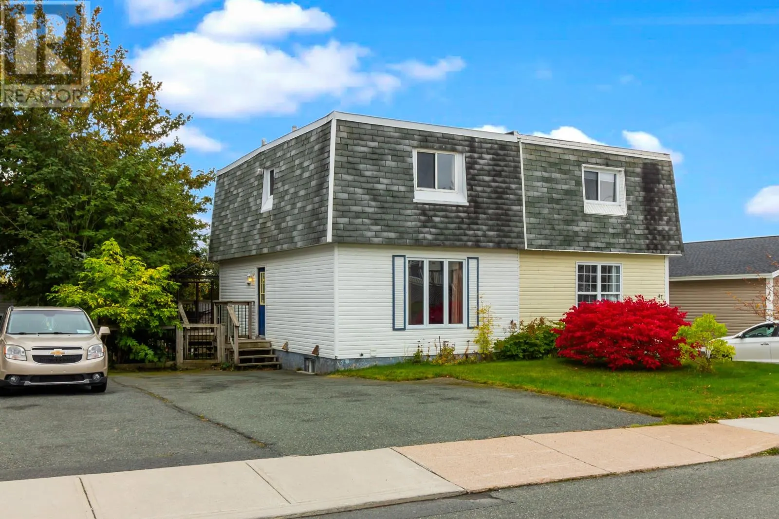 45 Della Drive