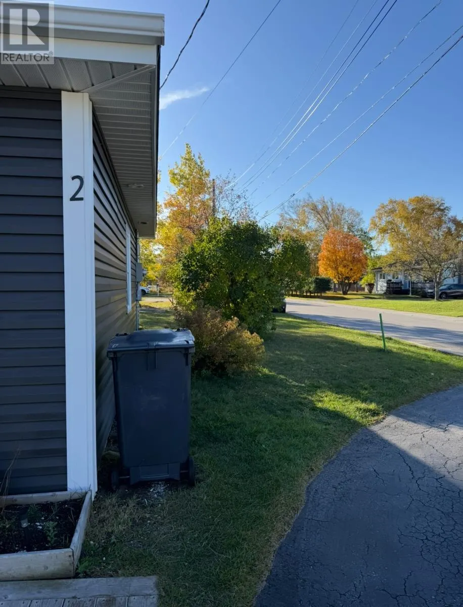 2 Colbourne Street