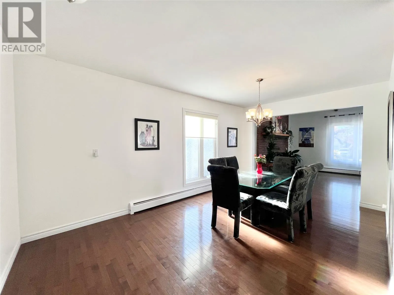 69 Southcott Drive