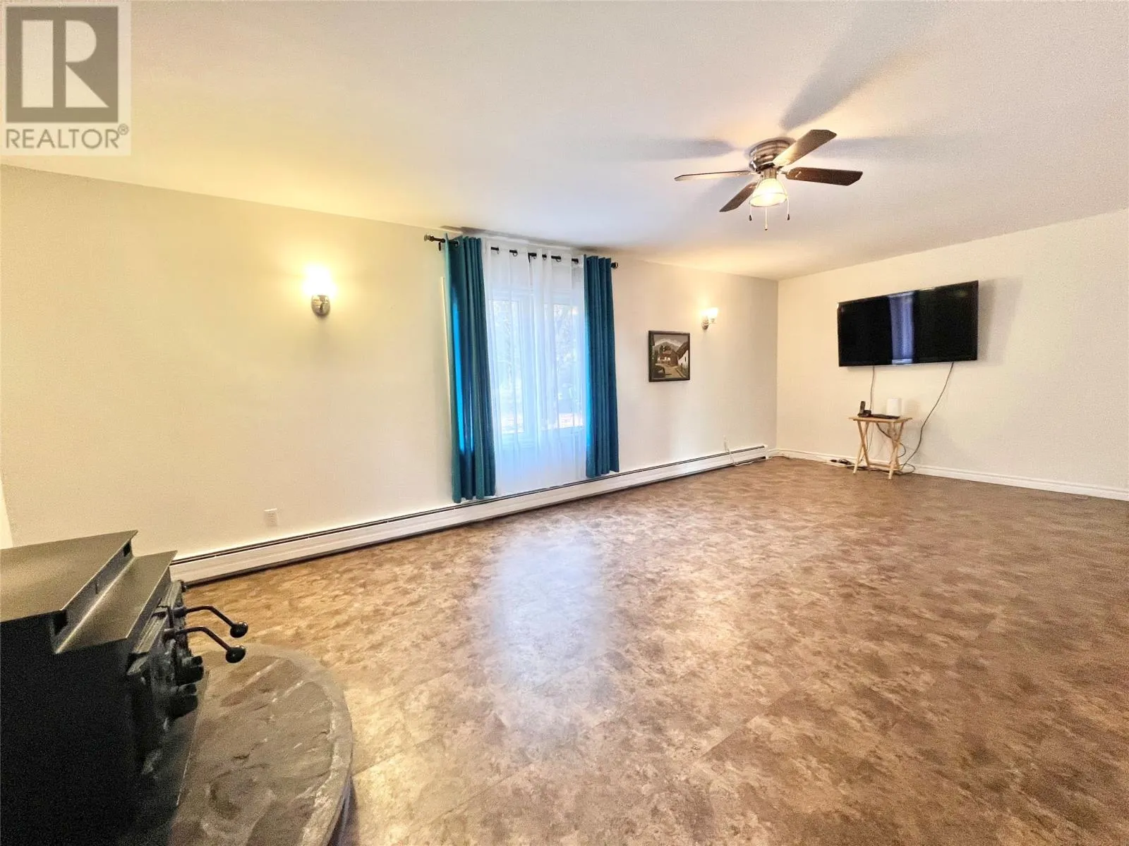 69 Southcott Drive