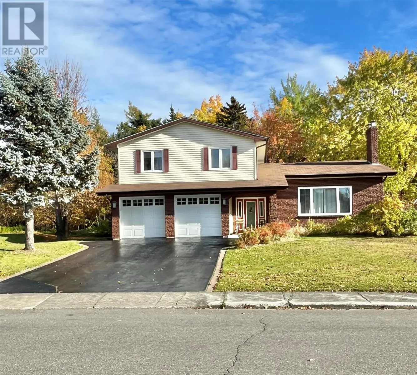 69 Southcott Drive