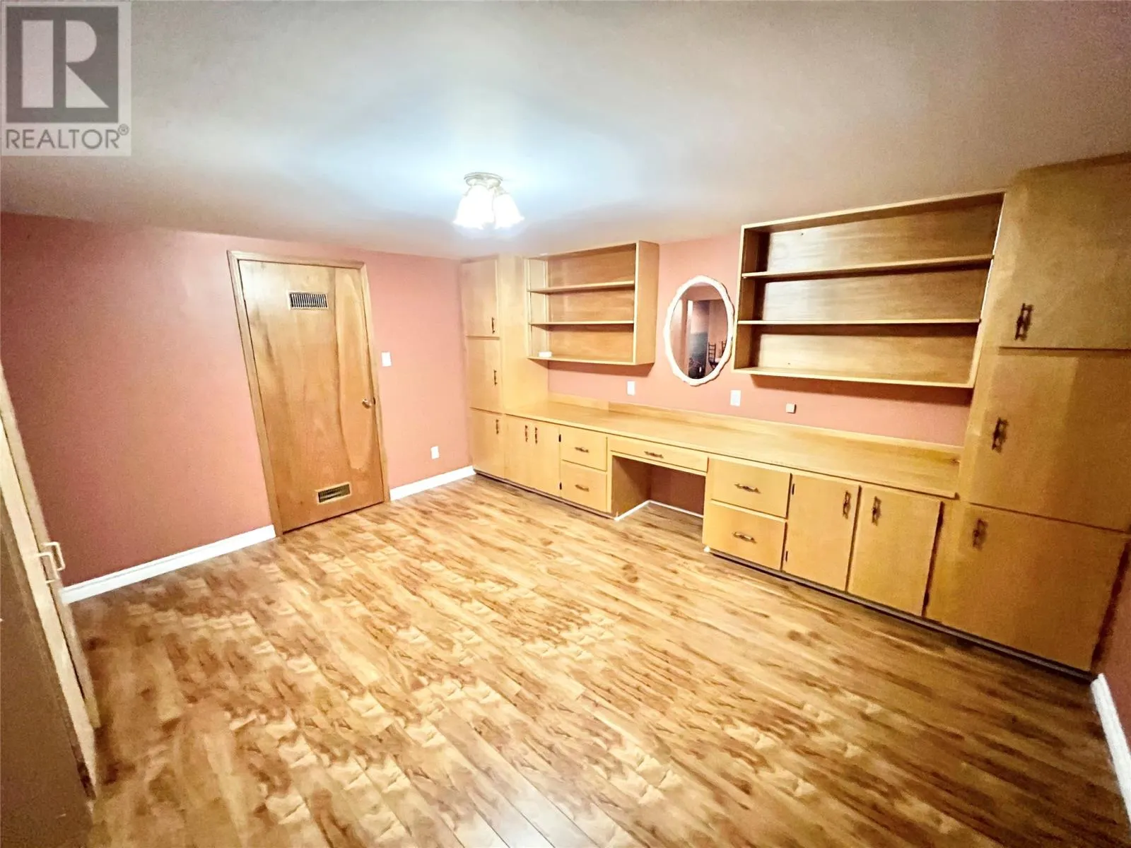 69 Southcott Drive