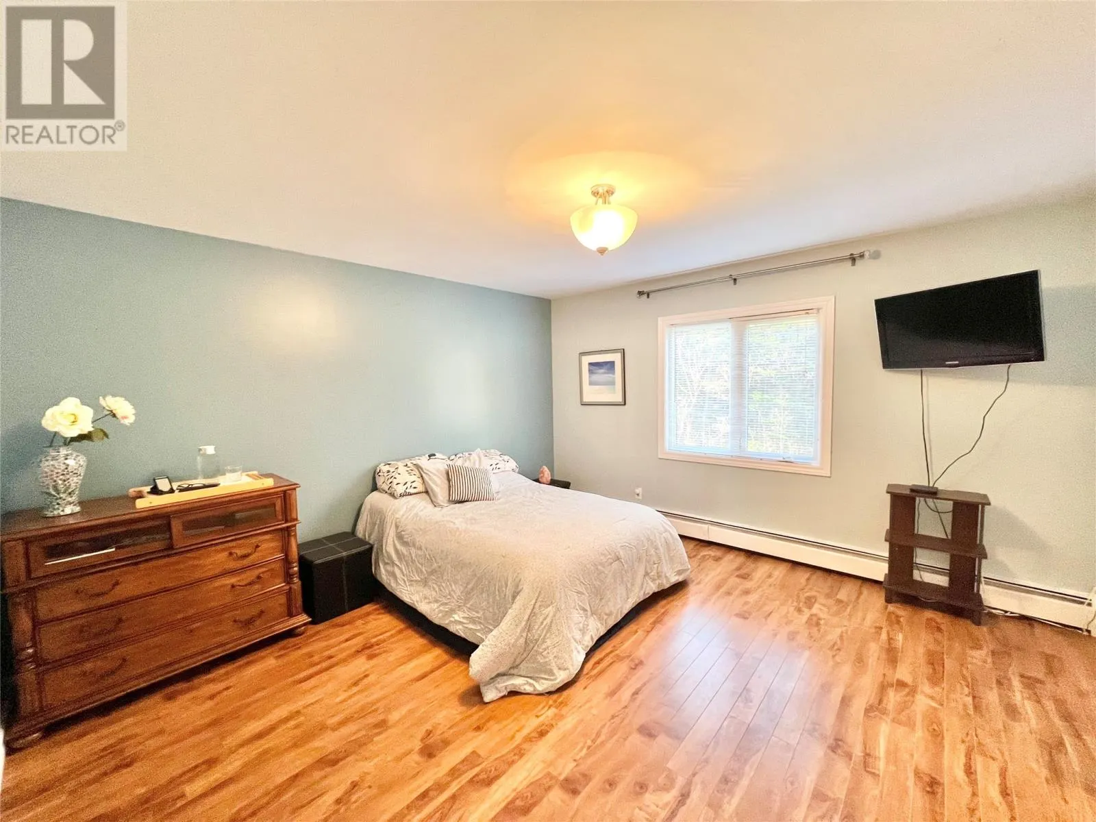 69 Southcott Drive