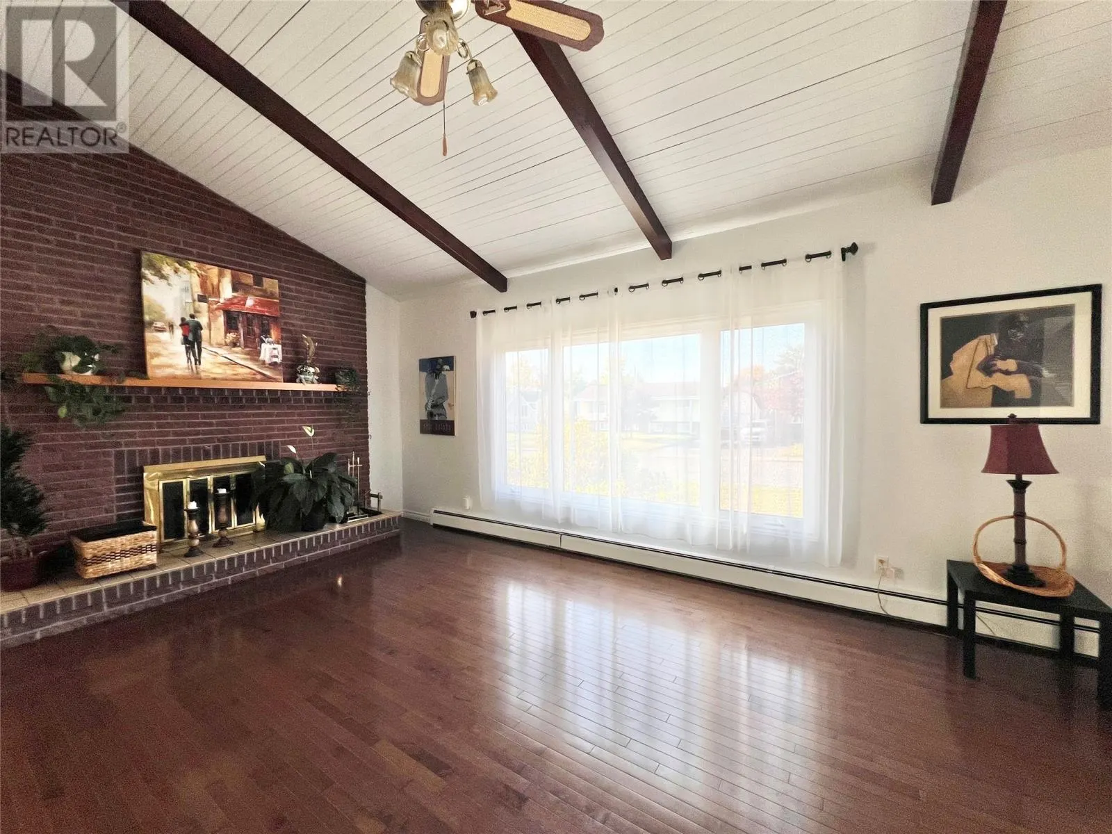 69 Southcott Drive
