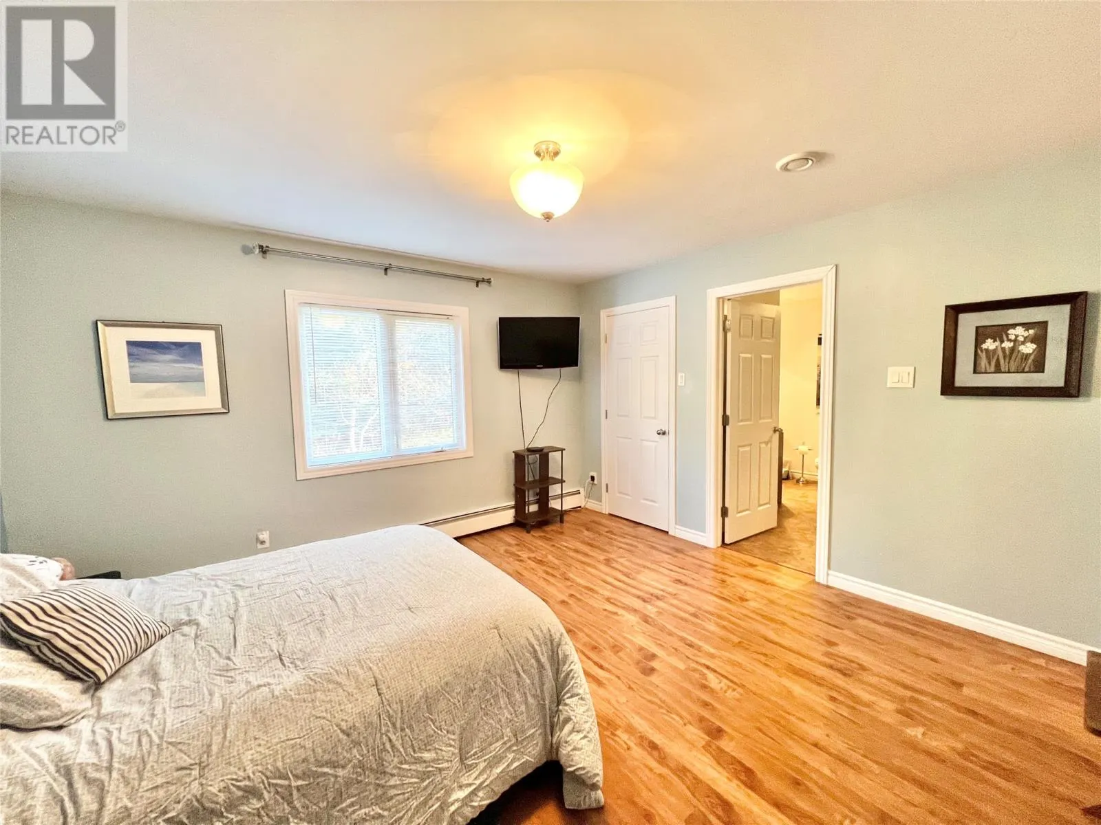 69 Southcott Drive