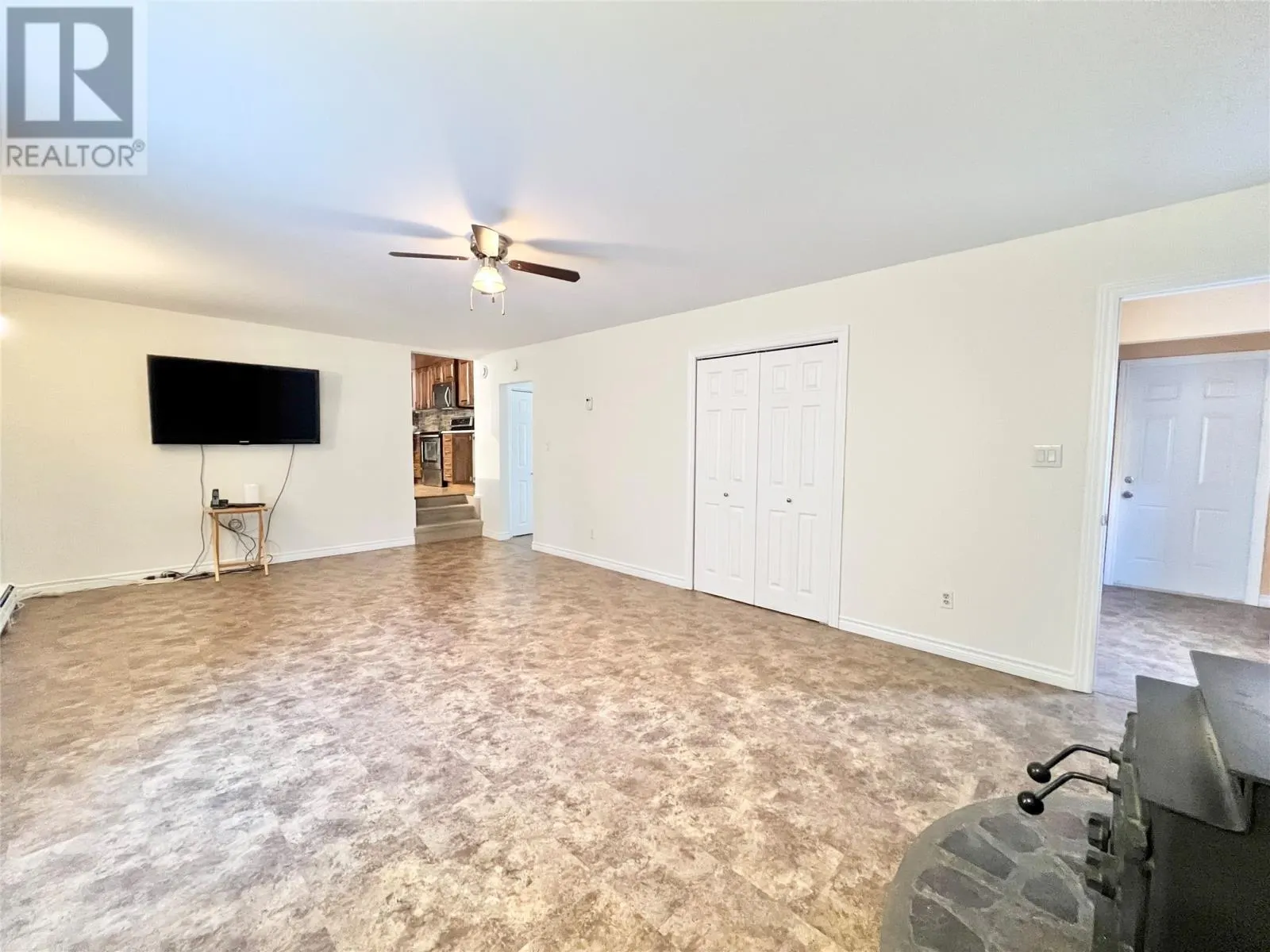 69 Southcott Drive