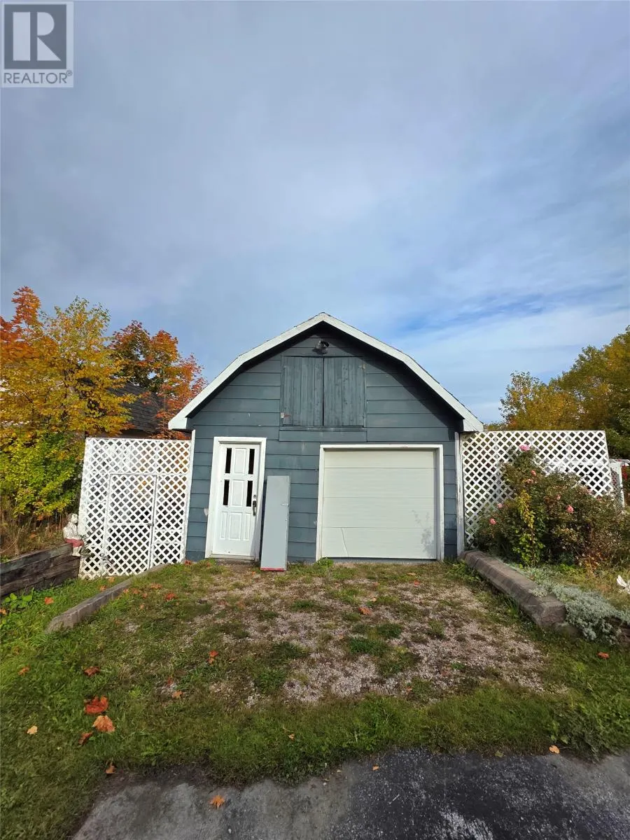 166 Petries Street
