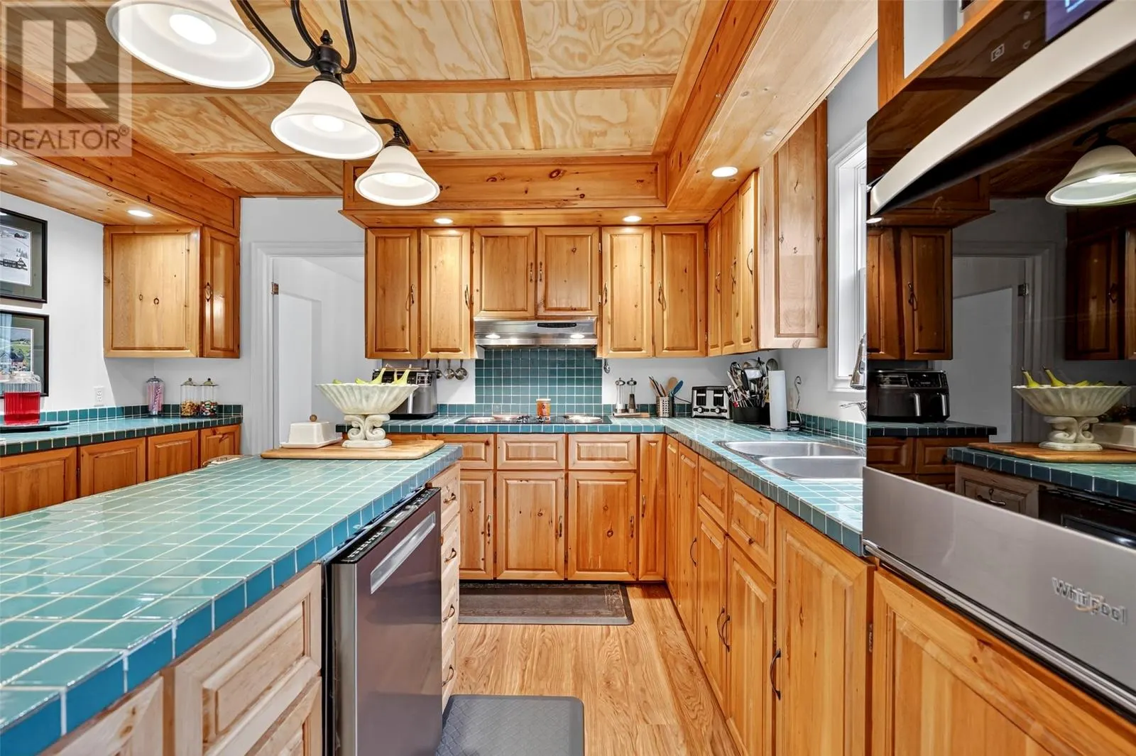69 Forest Road