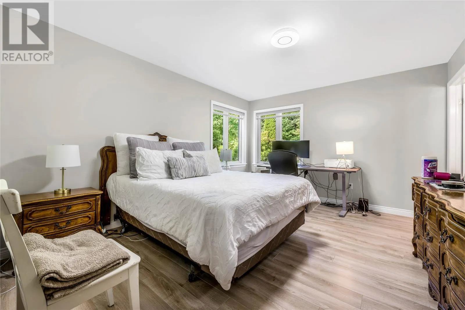 26 KARON Drive