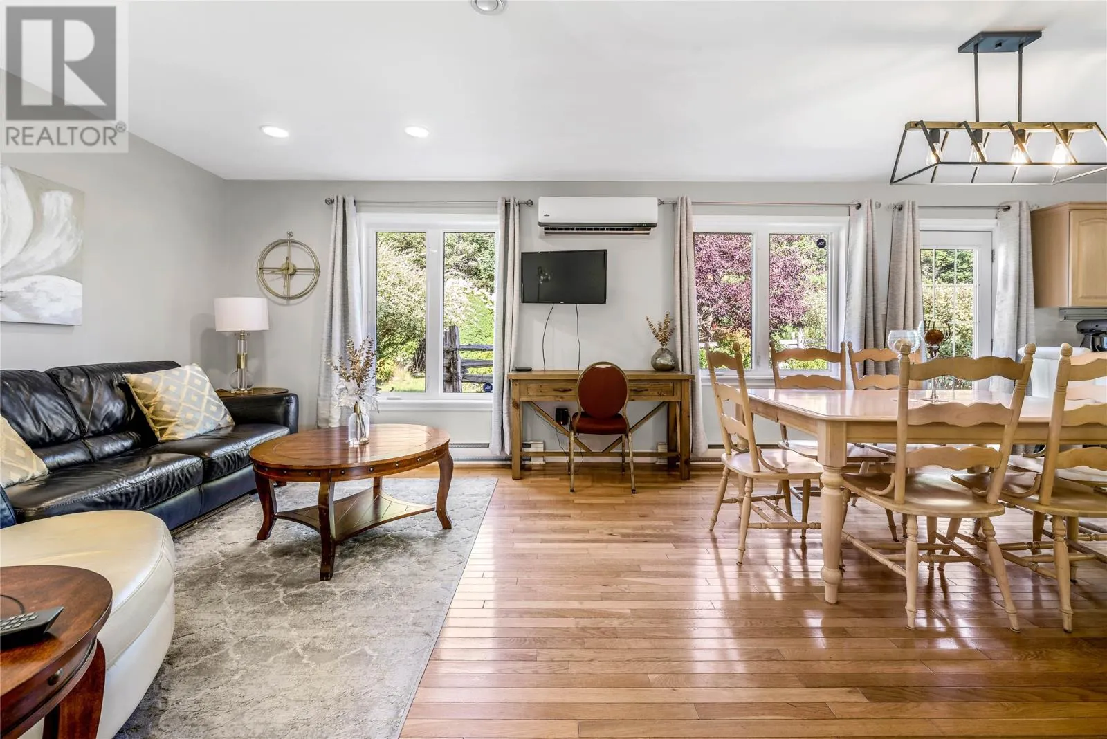 26 KARON Drive