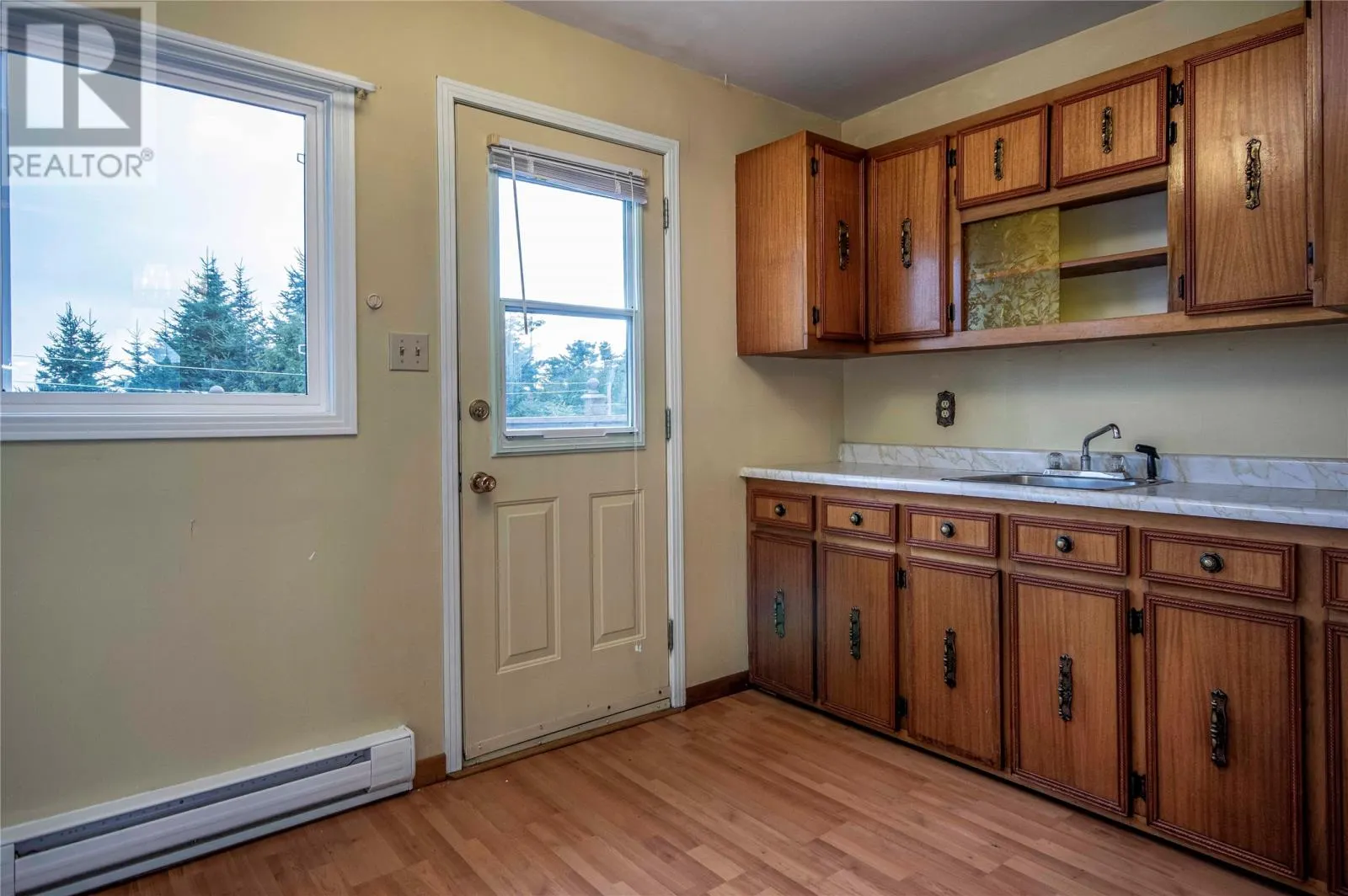 147 Groves Road