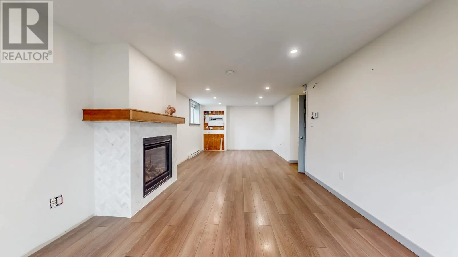 5 Eileen Place