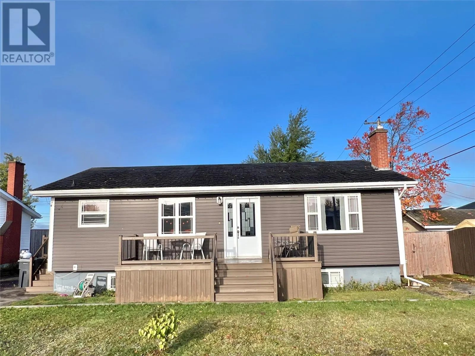 2 Aspen Heights