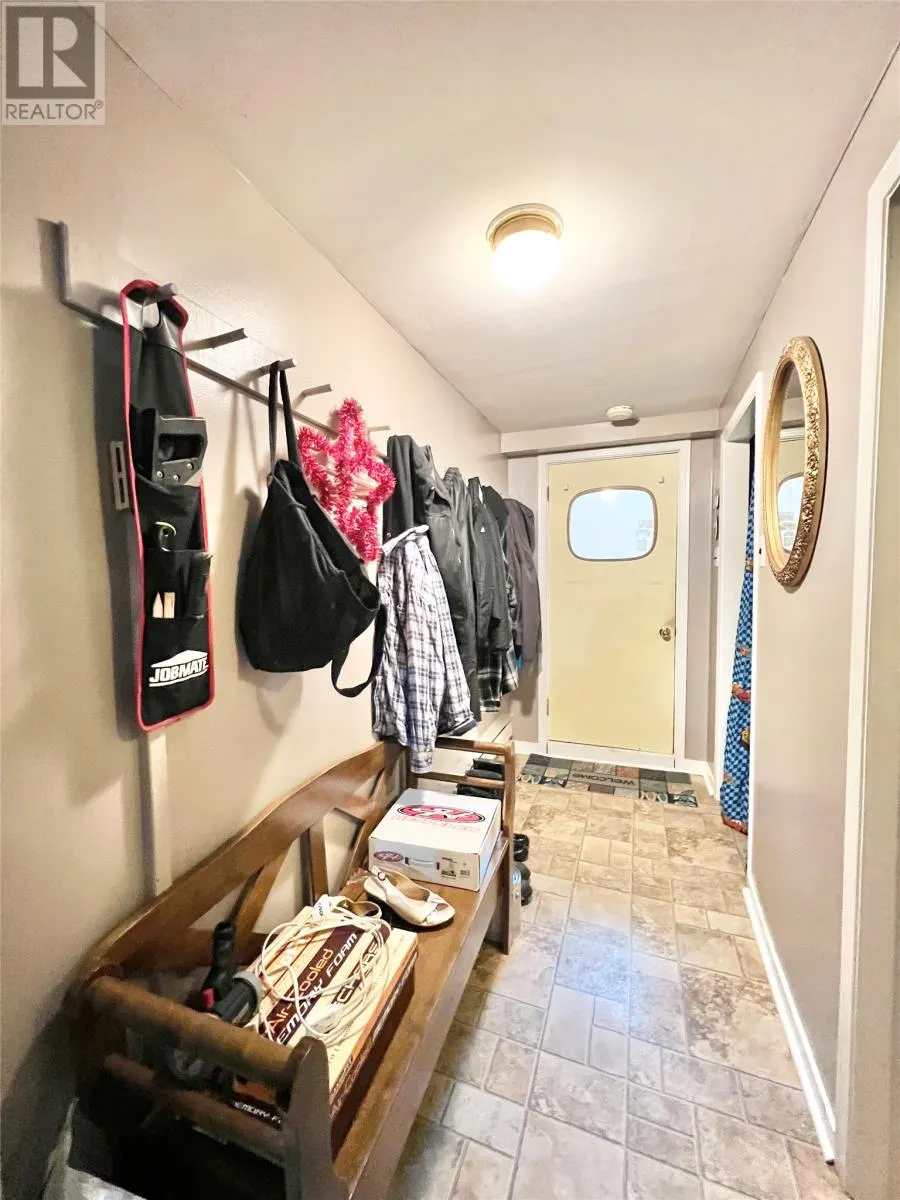 2 Aspen Heights