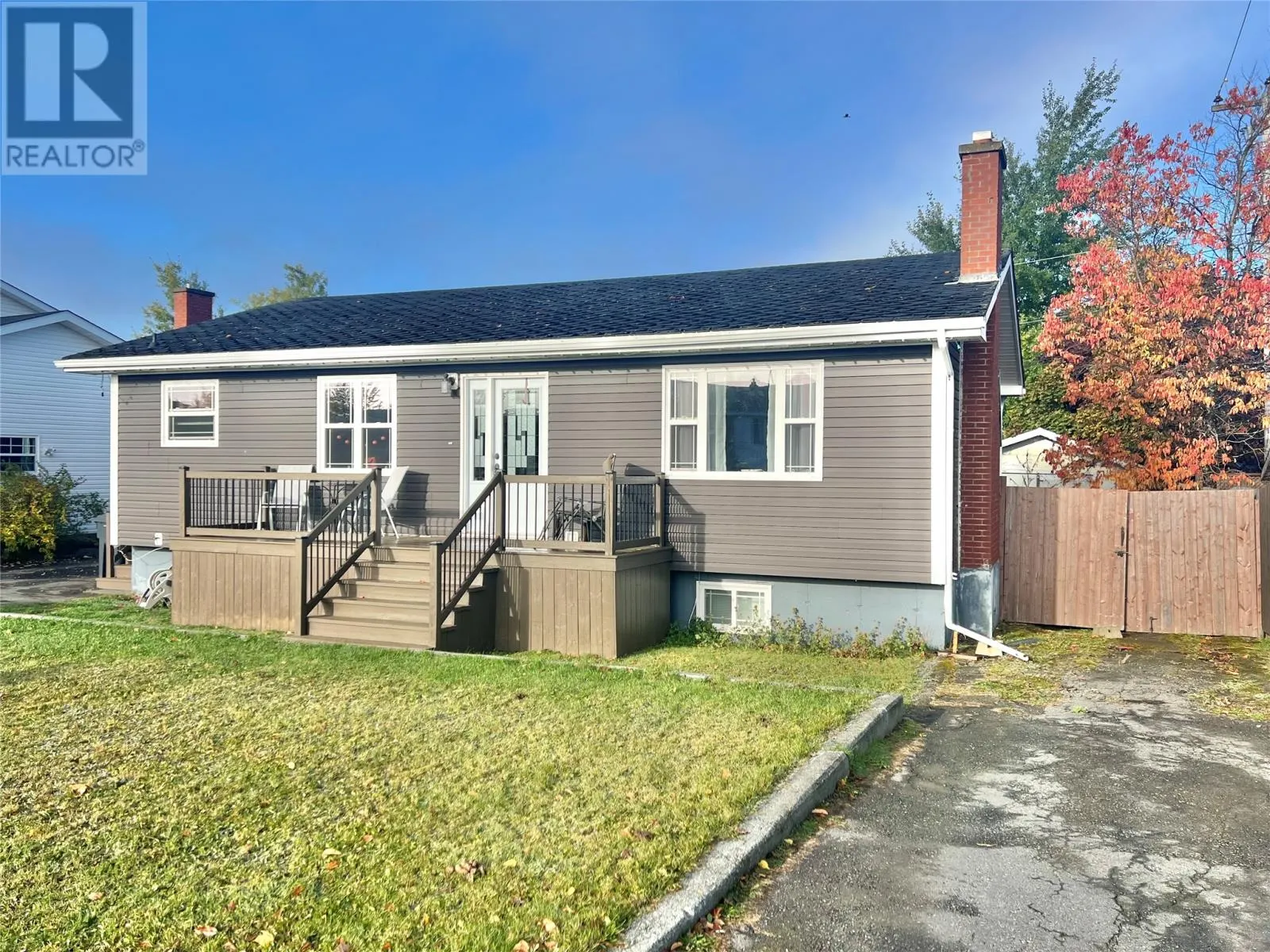 2 Aspen Heights