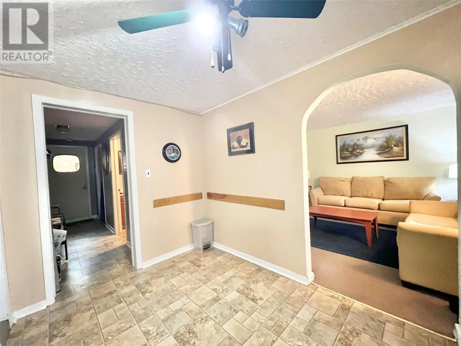 2 Aspen Heights