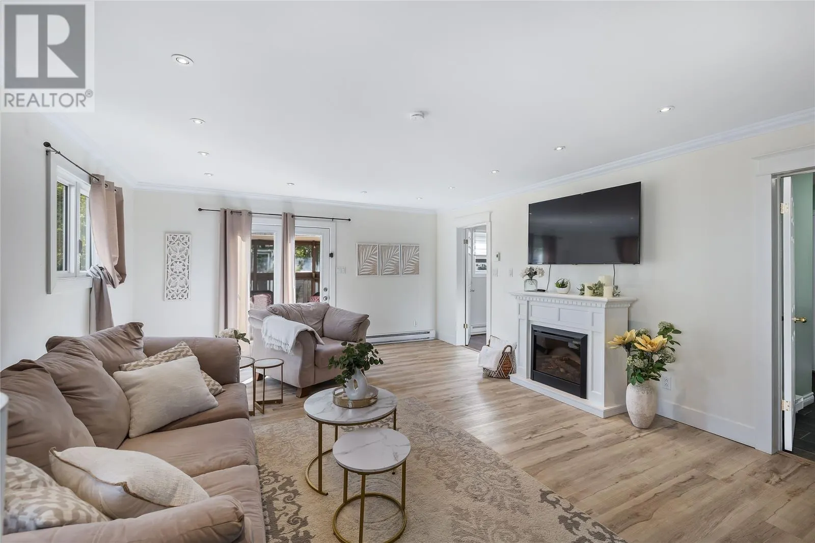 2 Crocker Place