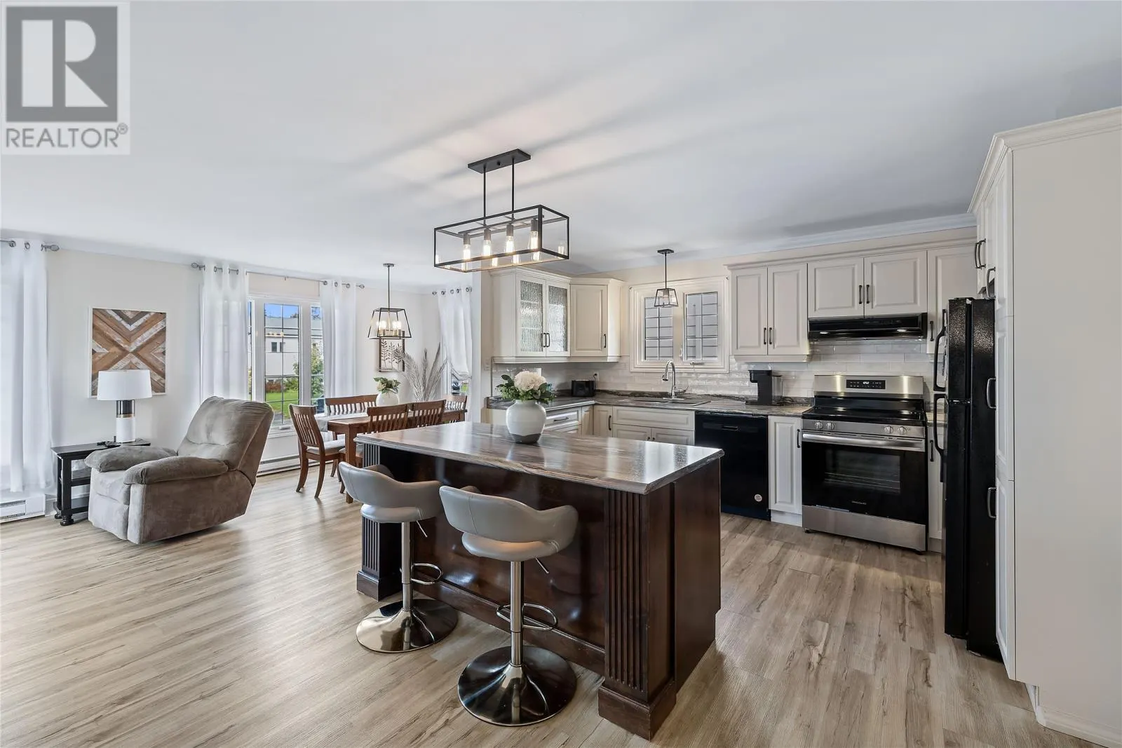 2 Crocker Place