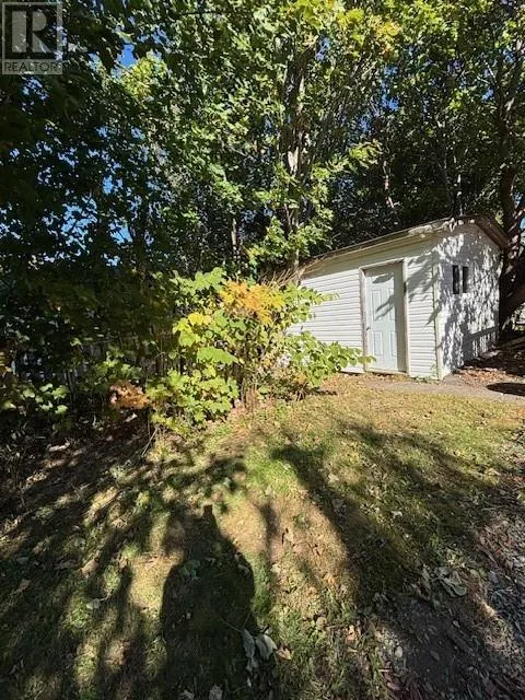 15 Bradley Place